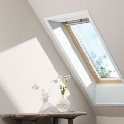 VELUX-dakraam GGL 3067 zwaaivenster hout 5