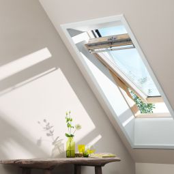 VELUX-dakraam GGL 3067 zwaaivenster hout 3