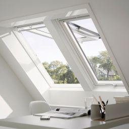 VELUX Dakraam GPL 2066 Klap-draairaam hout/den wit gelakt ENERGIE PLUS Raam 3-voudig laagenergetische beglazing